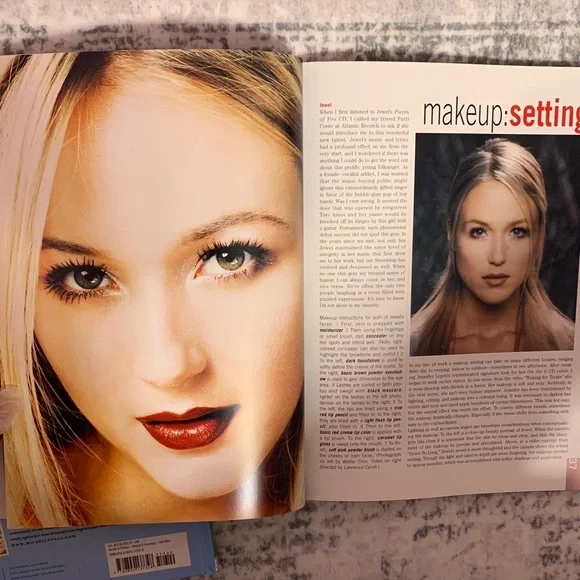 Kevyn Aucoin Face Forward Makeup Guide & Michelle Phan Makeup Books - Picture 8 of 12